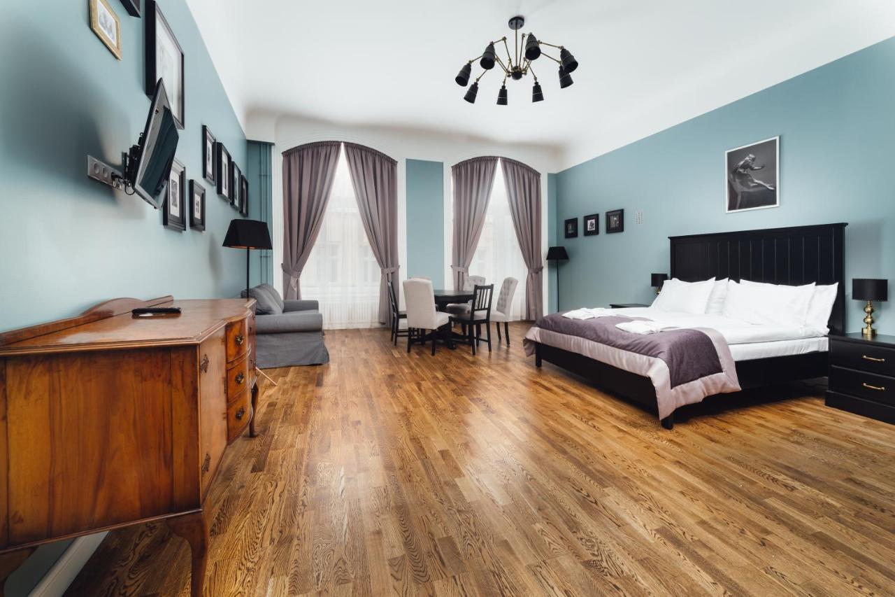 Sherlock Art Hotel Riga Exterior foto